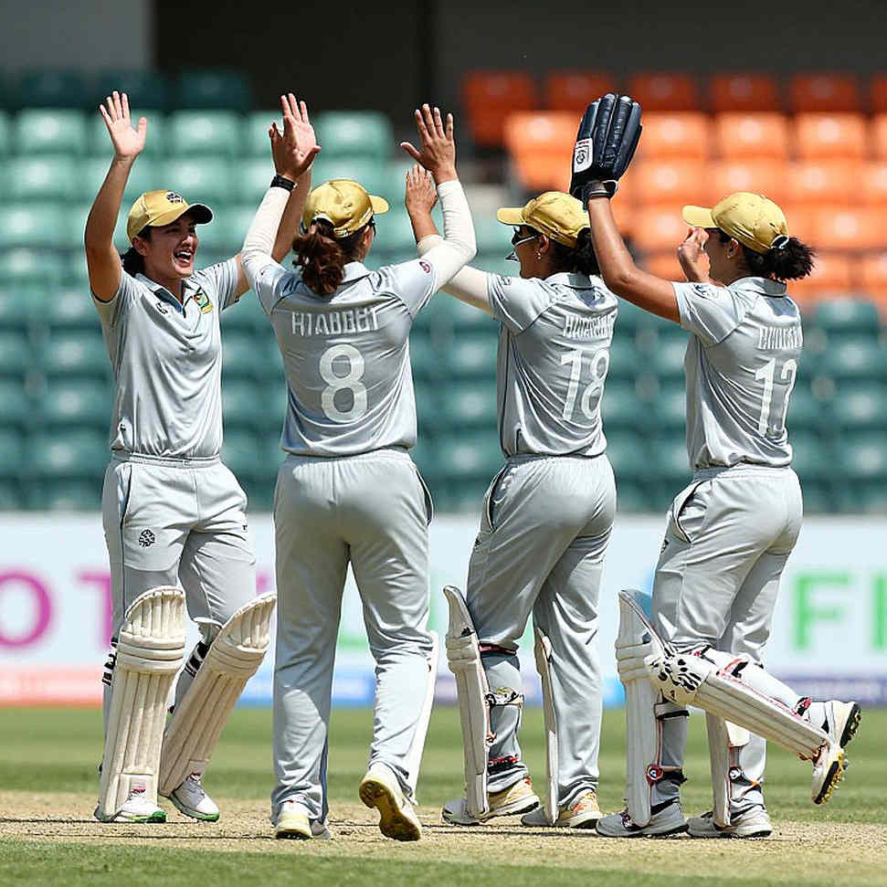 The Durban Grass, Maddinson's Return, and Two Open Ledgers