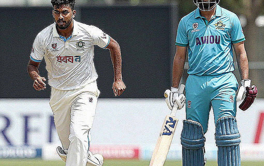 ফাঁকা ঘর, ভরা ক্যালেন্ডার: দ্রুত বোলারদের যে ঋতু স্কোরকার্ডে ওঠে না ফাঁকা ঘর, ভরা ক্যালেন্ডার: দ্রুত বোলারদের যে ঋতু স্কোরকার্ডে ওঠে না