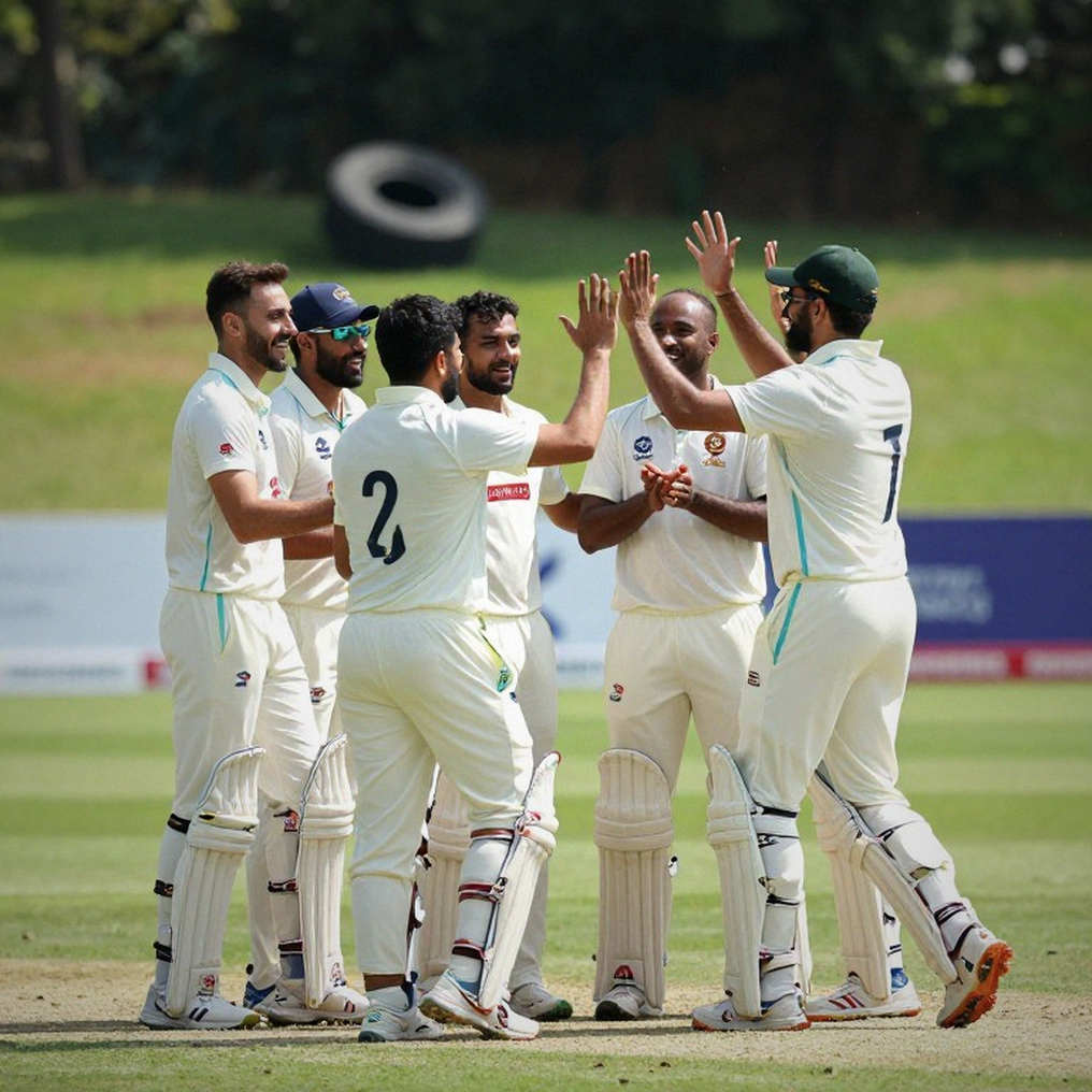 সুপার এইটের নীরবতা: বাংলাদেশের টি-টোয়েন্টি মধ্যবর্তী ওভারের খতিয়ান আর ২০২৬-এর অপেক্ষা সুপার এইটের নীরবতা: বাংলাদেশের টি-টোয়েন্টি মধ্যবর্তী ওভারের খতিয়ান আর ২০২৬-এর অপেক্ষা