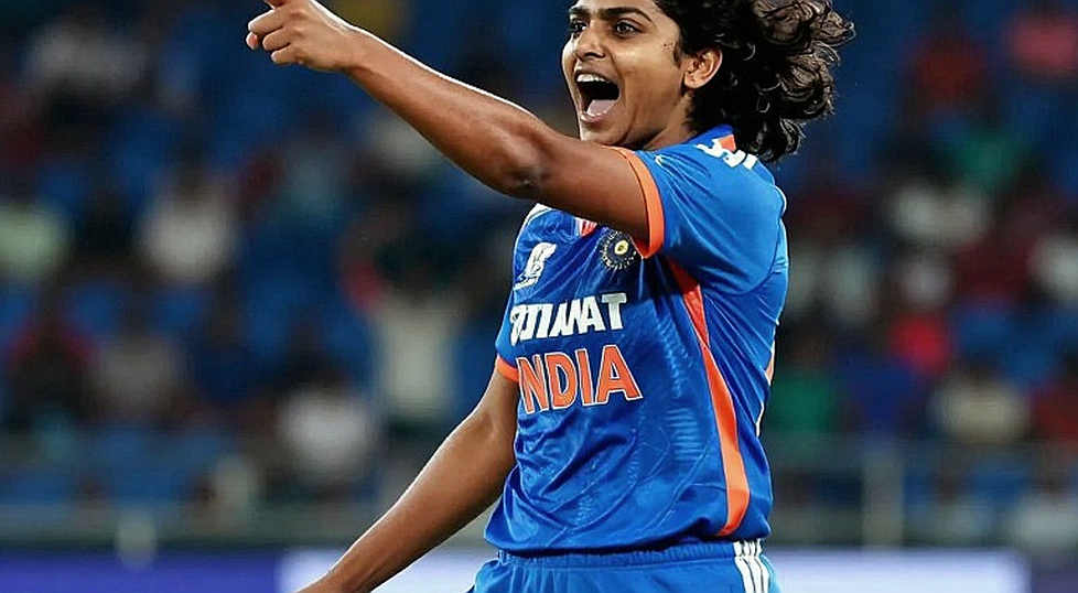 কামিন্সের অনুমান থেকে রেনশ'র স্পিন-বিস্ফোরণ: ডারবানে টেস্টে অস্ট্রেলিয়ার ২১৪ রানের জয় কামিন্সের অনুমান থেকে রেনশ'র স্পিন-বিস্ফোরণ: ডারবানে টেস্টে অস্ট্রেলিয়ার ২১৪ রানের জয়