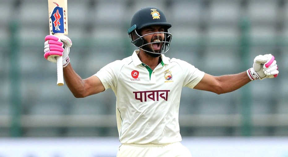 খালি পাতার সততা: ক্রিকেটের হিসাব-শৃঙ্খলে কে সময় ধরে রাখে