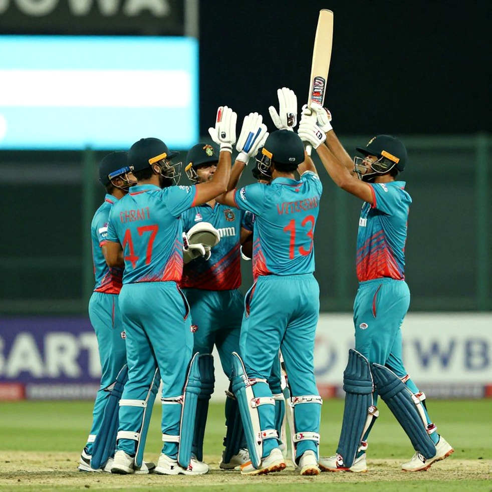 Poetry of the Blank Scorecard: The Silence of Cricket Data Analysis