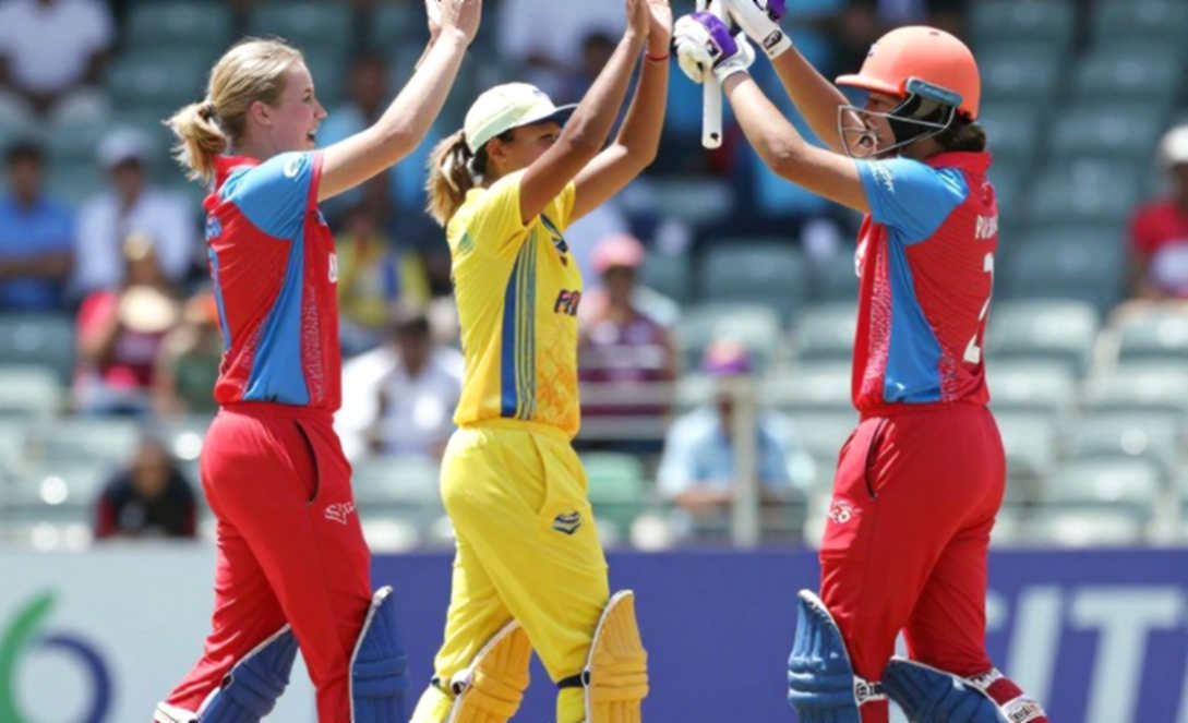 Four Seconds Early: The Ledger of Cricket That Never Reaches Our Hands